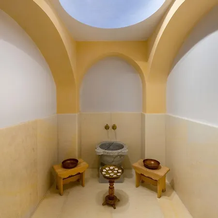 Giorgos' Old Story 2bed Stone House With Private Hamam In The Old Town Feriehus